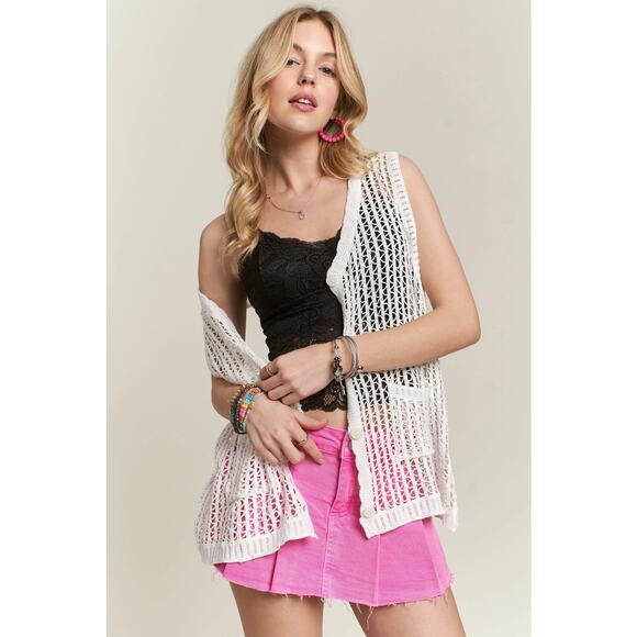 ADORA Lightweight Button Down Front Pockets Crochet Detail Vest Cardigan | White - Picture 4 of 6